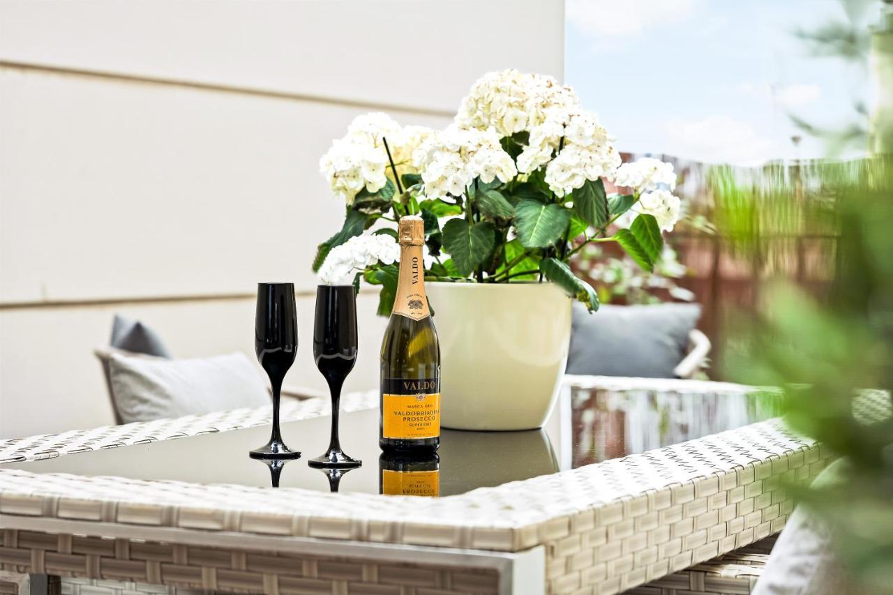 Apartmán Lit Living - Luxus Loft - Box Spring - Air Con - Bbq - Panorama MHG Exteriér fotografie