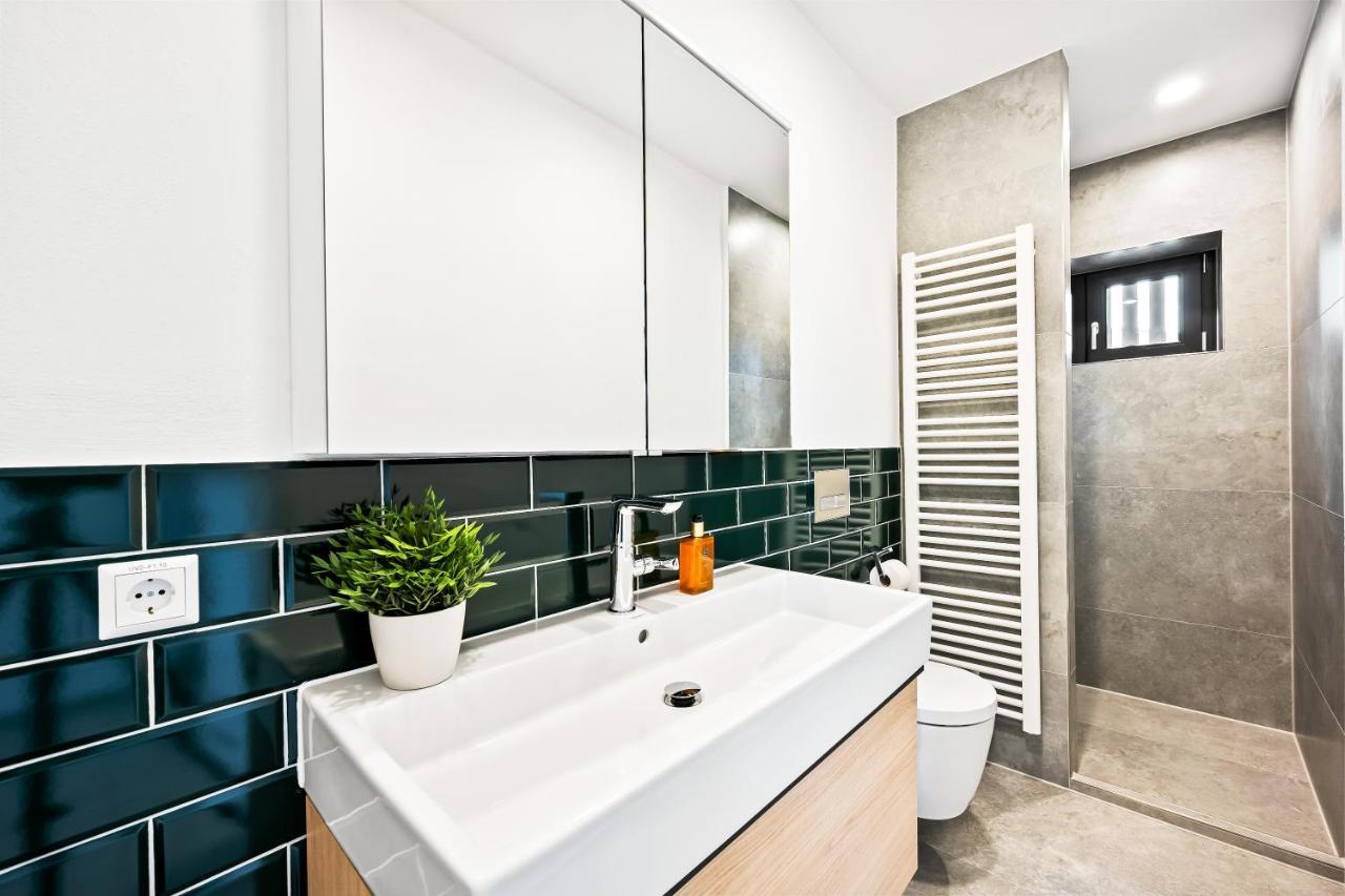 Apartmán Lit Living - Luxus Loft - Box Spring - Air Con - Bbq - Panorama MHG Exteriér fotografie
