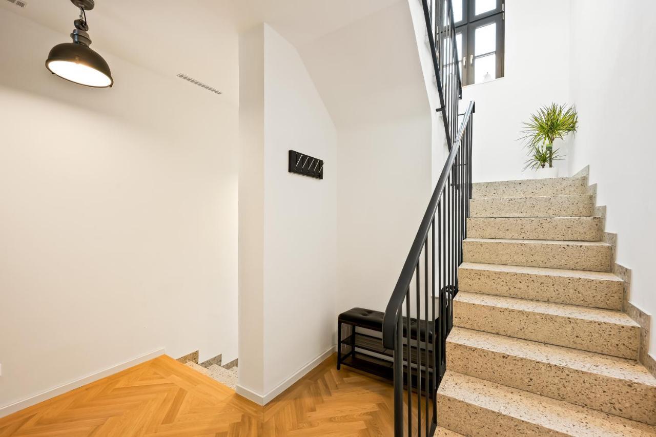 Apartmán Lit Living - Luxus Loft - Box Spring - Air Con - Bbq - Panorama MHG Exteriér fotografie